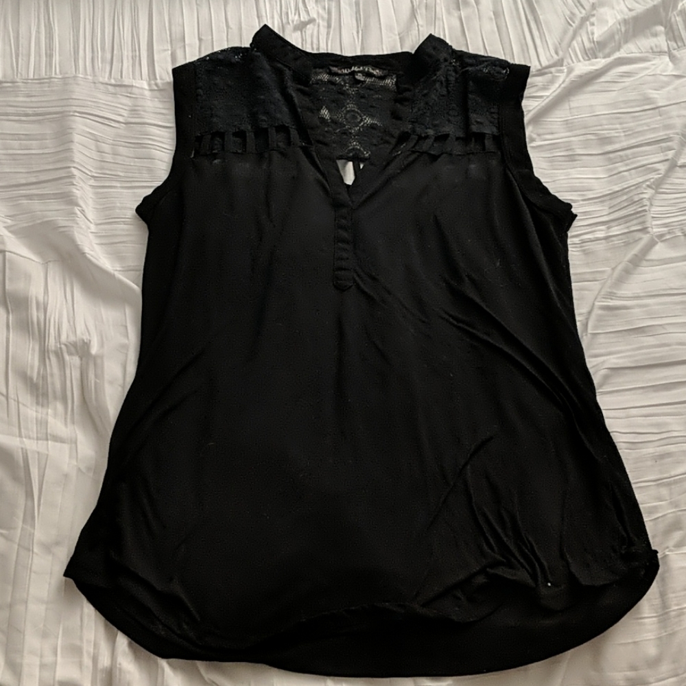 Super cute light weight tank top
